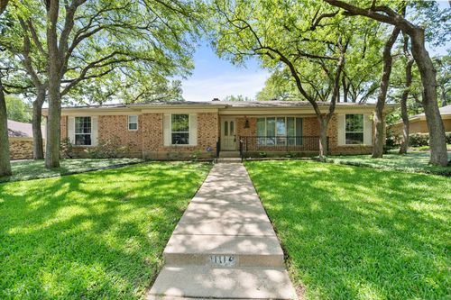 1104 Arlena Dr, Arlington, TX, 76012-1811 | Card Image
