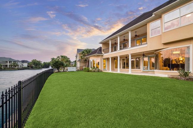 22 Berenger Pl, House other with 4 bedrooms, 5 bathrooms and 3 parking in Sugar Land TX | Image 48