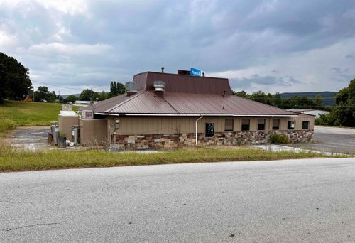 740 Highway 65 N, Marshall, AR, 72650-7860 | Card Image