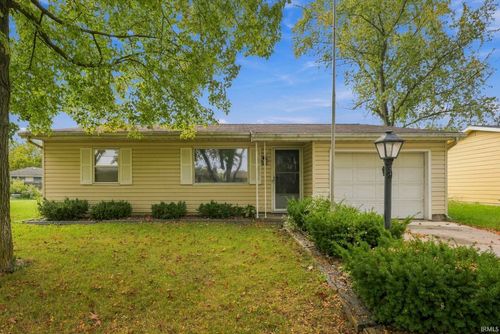 2022 Montford Dr, Fort Wayne, IN, 46816-3738 | Card Image