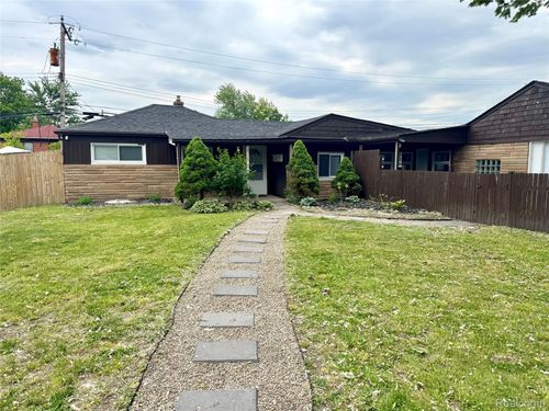 19940 Stanley St, Melvindale, MI, 48122-1869 | Card Image