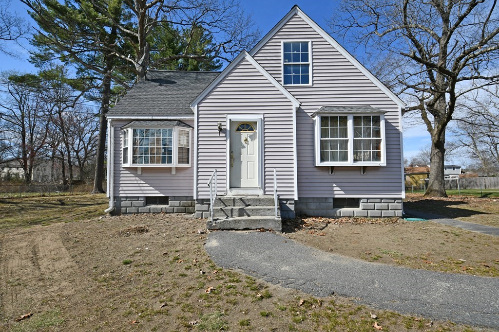 Tolman Ave, Shirley, MA 01464