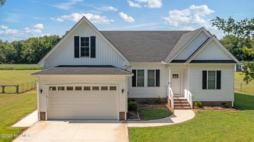 147 Cottonwood Dr, Hertford, NC, 27944-9140 | Card Image