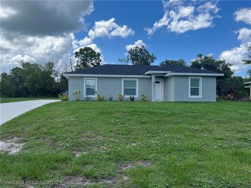 217 Hoover Ave Ne, Lake Placid, FL, 33852-5193 | Card Image