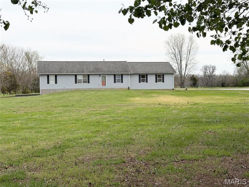 5029 Sportsman Rd, Waterloo, IL, 62298-3905 | Card Image