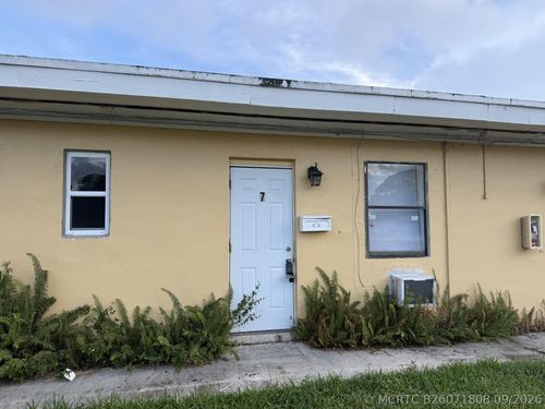 7-3300 Broadway, West Palm Beach, FL, 33407-4873 | Card Image