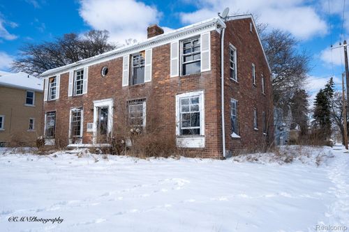 13449 Greiner St, Detroit, MI, 48205-2760 | Card Image