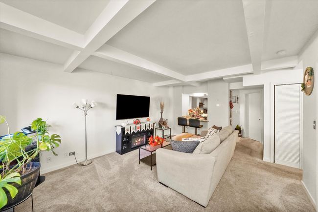 APT-209 - 6337 Roosevelt Rd, Condo with 2 bedrooms, 2 bathrooms and 2 parking in Berwyn IL | Image 7