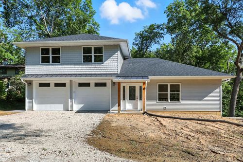 3303 Valley Dr, Geneseo, IL, 61254-9224 | Card Image