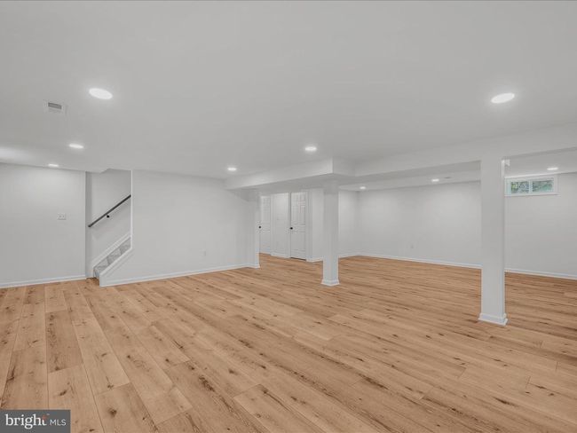 89 Morgan Grove Rd, Home with 4 bedrooms, 3 bathrooms and null parking in SHEPHERDSTOWN WV | Image 37