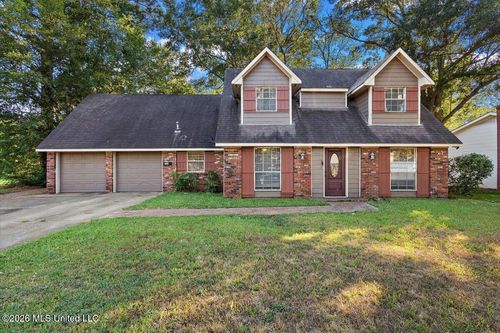 345 Valley Vista Dr, Jackson, MS, 39211-3511 | Card Image