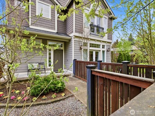 26620 Ne Valley St, Duvall, WA, 98019-8592 | Card Image