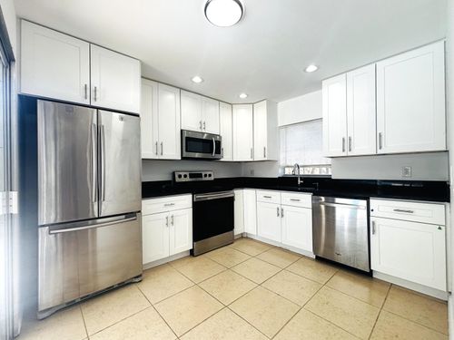 2324 Nw 98th Ter, Coral Springs, FL, 33065-4950 | Card Image