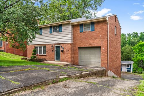 765 Brafferton Dr, Mt. Lebanon, PA, 15228-2528 | Card Image