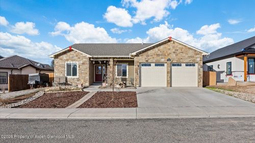 1226 E 17th St, Rifle, CO, 81650-8554 | Card Image