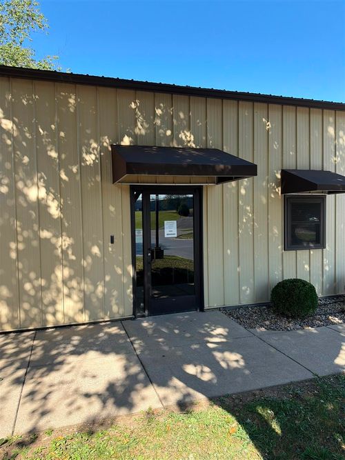 1036 Searcy Way, Bowling Green, KY, 42103-7164 | Card Image