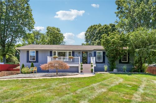 6109 N Oval Rd, New Franklin, OH, 44216-9318 | Card Image