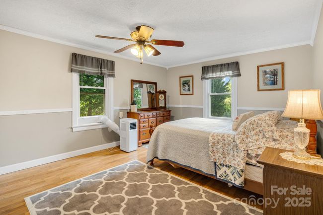 1058 Howard Gap Loop Rd, House other with 3 bedrooms, 3 bathrooms and null parking in Flat Rock NC | Image 18