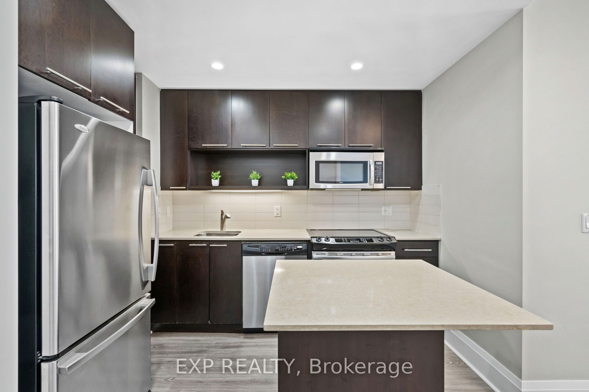 Residential in Toronto C14 4