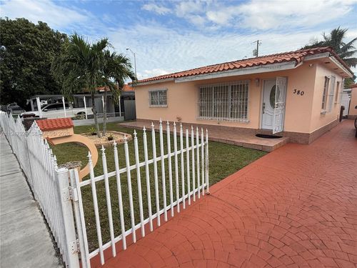 380 W 41st St, Hialeah, FL, 33012-4359 | Card Image