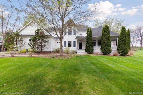9730 Woodbend Dr, Saline, MI, 48176-9465 | Card Image