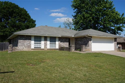 5901 Chapel Downs Ct, Arlington, TX, 76017-4582 | Card Image