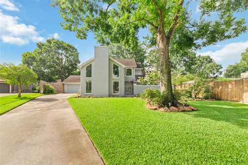 9007 Rocky Ln, Houston, TX, 77040-1538 | Card Image