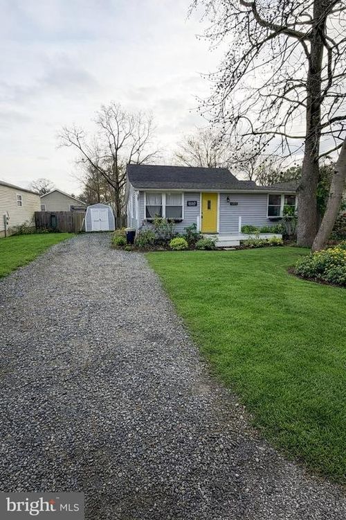 1223 Pine Ave, SHADY SIDE, MD, 20764-9575 | Card Image