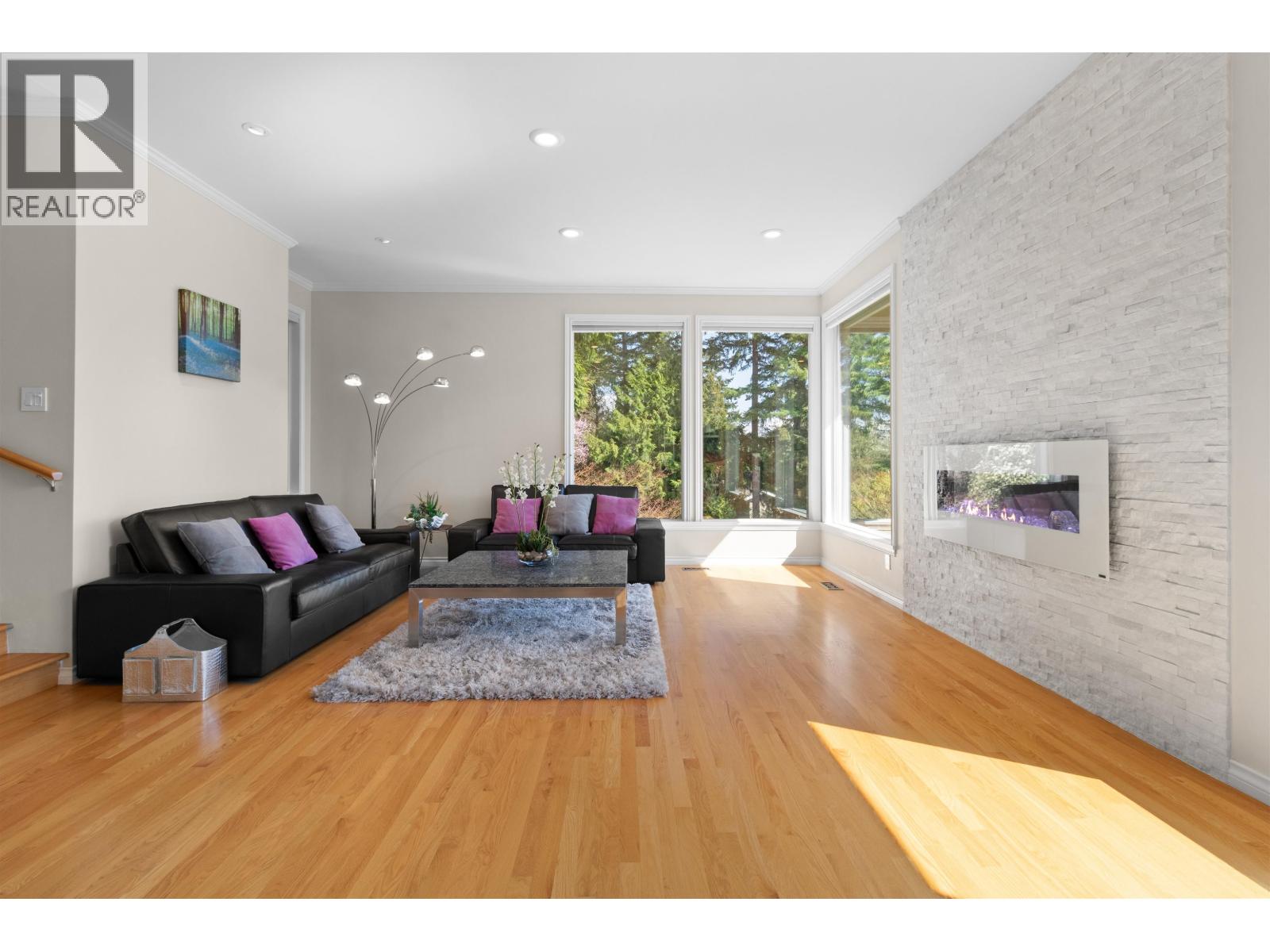 Residential in West Vancouver 3