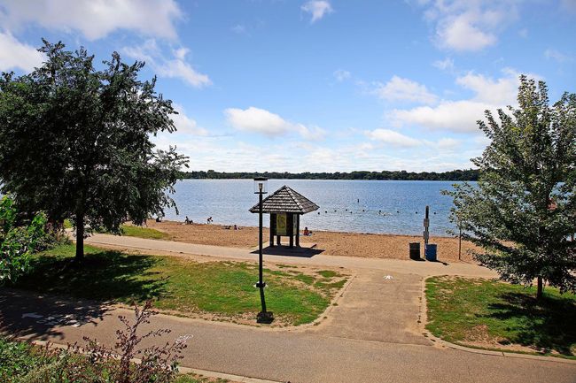 Minneapolis Lakes & Trails is Walkable | Image 27