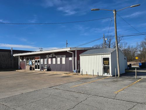 604 S Main St, Miami, OK, 74354-8302 | Card Image