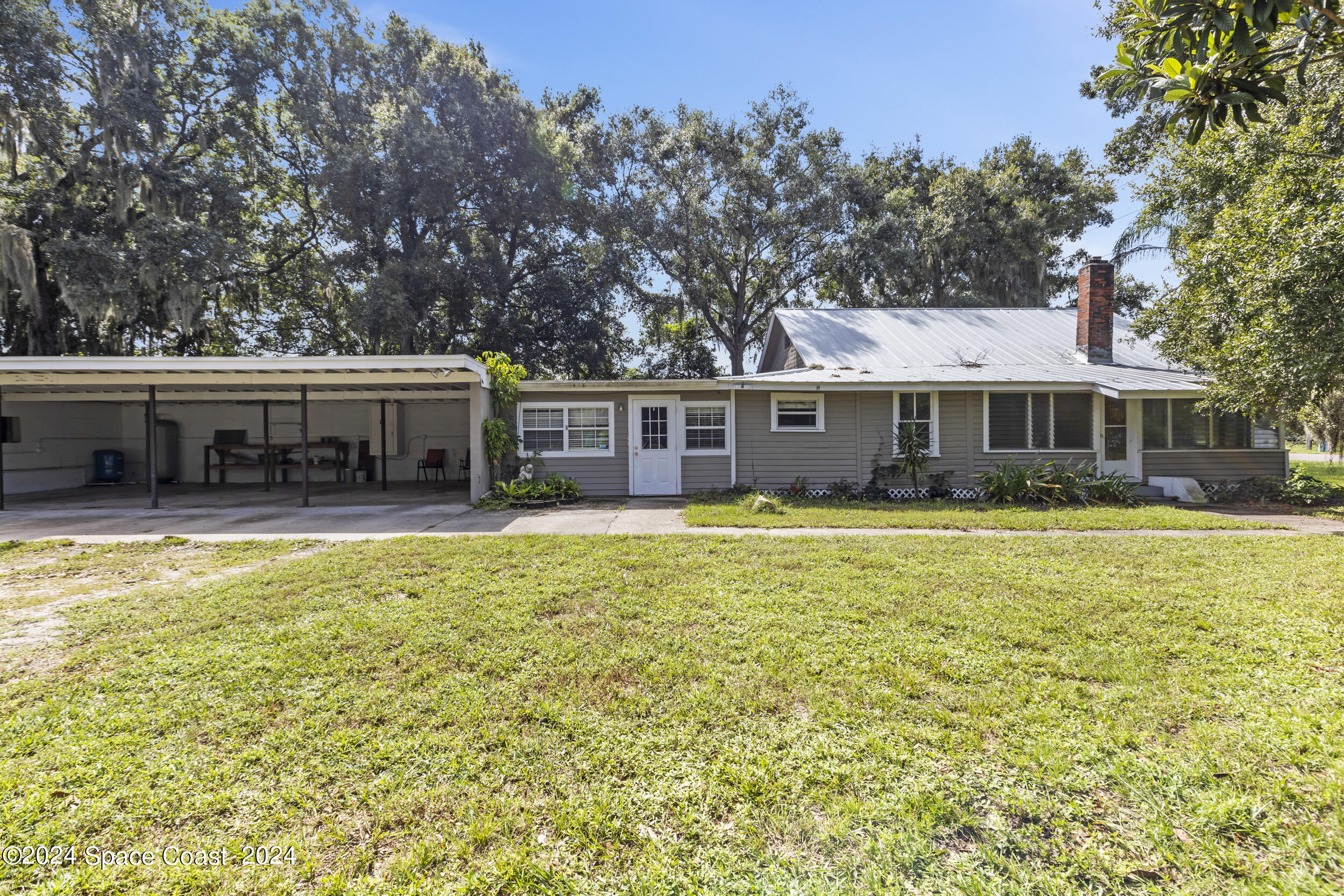 Kyzer St, Mims, FL 32754