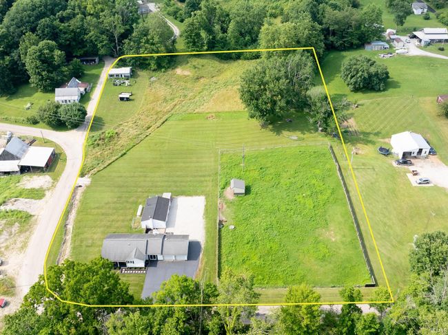 6049 E Mineral Koleen Rd, House other with 3 bedrooms, 1 bathrooms and null parking in Bloomfield IN | Image 4