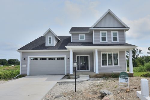 1995296 Ponderosa Ct, Menomonee Falls, WI, 53051-1716 | Card Image