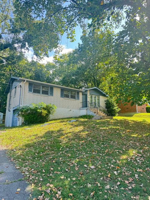 125 Curtis Xrds, Hendersonville, TN, 37075-5429 | Card Image