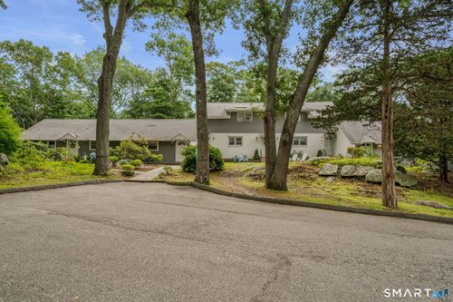 9-15 Sunset Ter, Essex, CT, 06426-1041 | Card Image