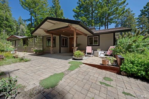21997 Ansel Ct, Jenner, CA, 95450-9751 | Card Image