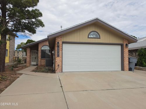 3172 Queens Garden Circle, El Paso, TX, 79936 | Card Image