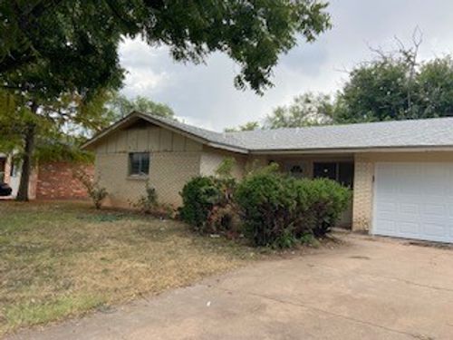 318 N La Salle Dr, Abilene, TX, 79603-6627 | Card Image