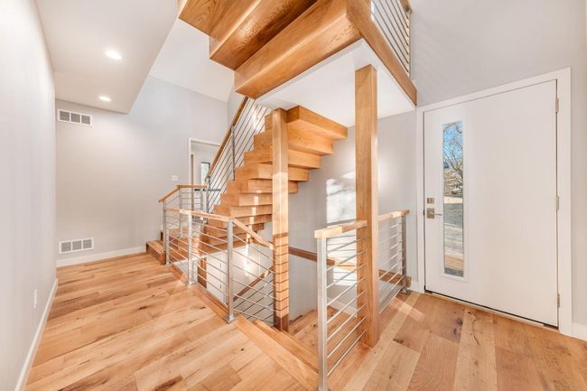 N53W34235 Road Q, House other with 4 bedrooms, 3 bathrooms and null parking in Okauchee WI | Image 11