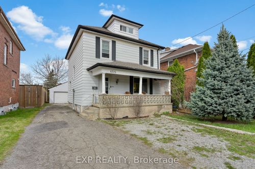4725 Third Ave, Niagara Falls, ON, L2E4L7 | Card Image