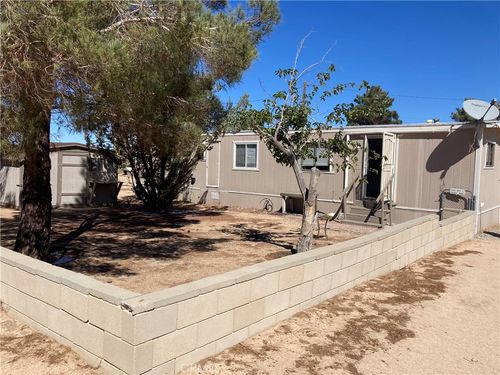 6376 Coyote Rd, Phelan, CA, 92371 | Card Image