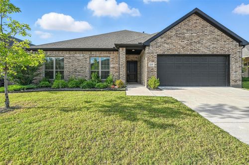 235 Community Dr, Lavon, TX, 75166-4741 | Card Image