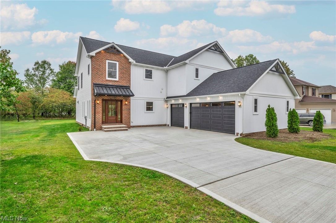 Miner Rd, Highland Heights, OH 44143