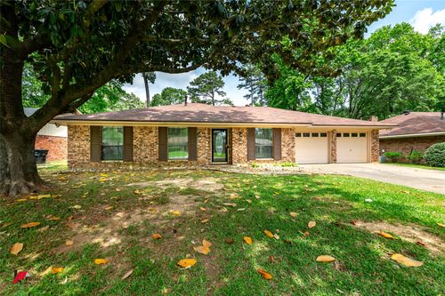 8615 Hollow Bluff Dr, Haughton, LA, 71037-8521 | Card Image