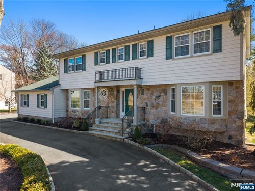 368 Central Ave, Caldwell, NJ, 07006-4247 | Card Image
