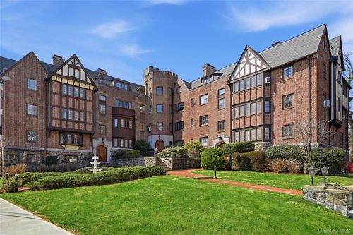c-22-6 Davis Ave, Rye, NY, 10580-4173 | Card Image