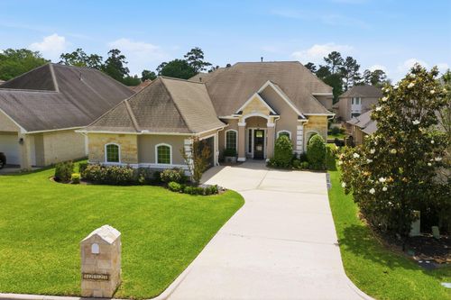 12323 Longmire Cv, Conroe, TX, 77304-1082 | Card Image