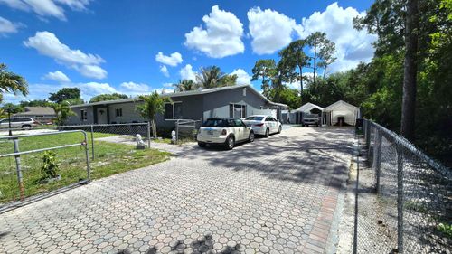 5984 Orange Rd, West Palm Beach, FL, 33413-1726 | Card Image