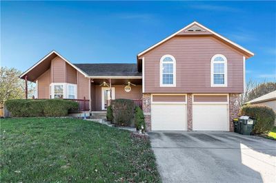 20919 Maple Terrace, House other with 3 bedrooms, 3 bathrooms and null parking in Spring Hill KS | Image 1